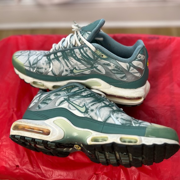 Nike Air Max Plus TN Palm Pack Green White Mens Size 10 Running Shoes - Picture 4 of 5